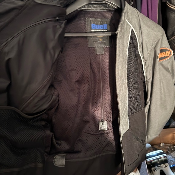 Motorcycle jacket - Picture 3 of 5